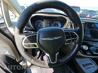 2019 Chrysler Pacifica Touring L 121.6" WB – miniatura 10