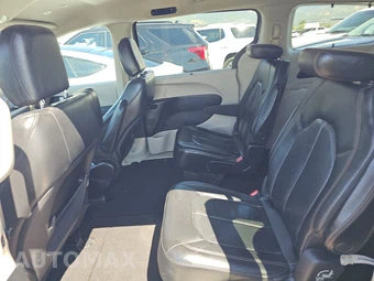 2019 Chrysler Pacifica Touring L 121.6" WB – miniatura 13