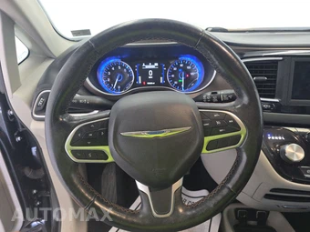 2019 Chrysler Pacifica Touring L 121.6" WB - miniatura 10