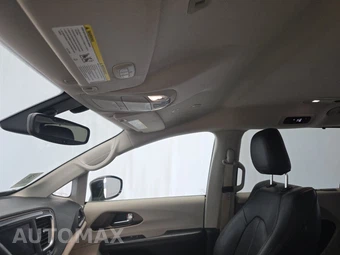 2019 Chrysler Pacifica Touring L 121.6" WB - miniatura 19