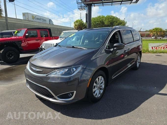 2019 Chrysler Pacifica Touring L 121.6" WB