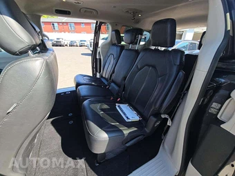 2019 Chrysler Pacifica Touring L 121.6" WB - miniatura 13