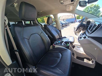 2019 Chrysler Pacifica Touring L 121.6" WB - miniatura 19