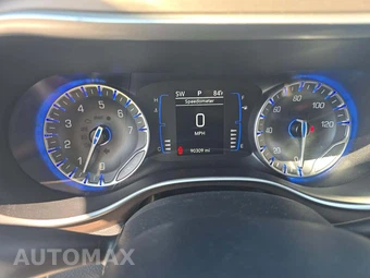 2019 Chrysler Pacifica Touring L 121.6" WB - miniatura 9