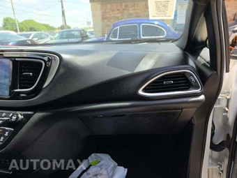2019 Chrysler Pacifica Touring L Plus 121.6" WB – miniatura 20