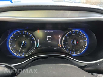 2019 Chrysler Pacifica Touring L Plus 121.6" WB – miniatura 9