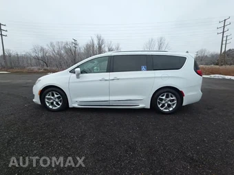 2019 Chrysler Pacifica Touring L Plus 121.6" WB - miniatura 3