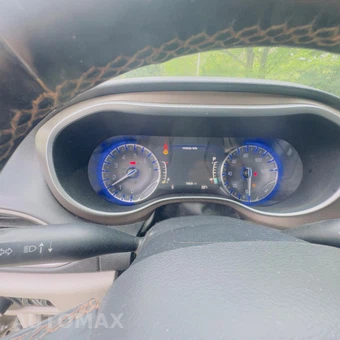 2019 Chrysler Pacifica Touring L Plus 121.6" WB - miniatura 10