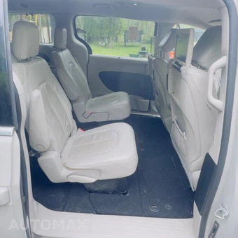2019 Chrysler Pacifica Touring L Plus 121.6" WB - miniatura 14