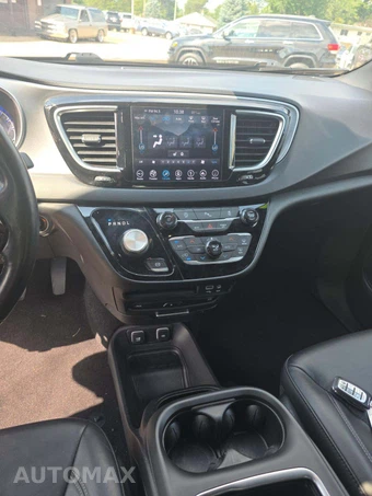2019 Chrysler Pacifica Touring L Plus 121.6" WB - miniatura 10