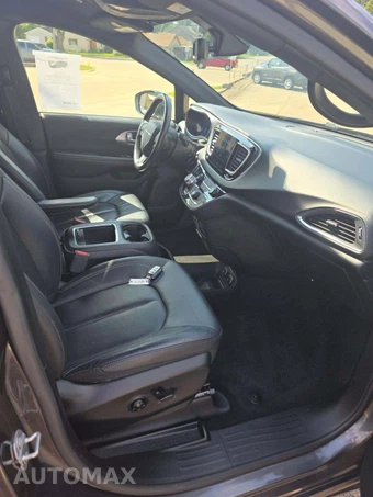 2019 Chrysler Pacifica Touring L Plus 121.6" WB - miniatura 19