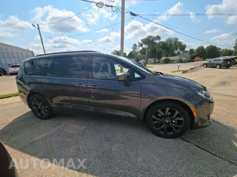 2019 Chrysler Pacifica Touring L Plus 121.6" WB - miniatura 4