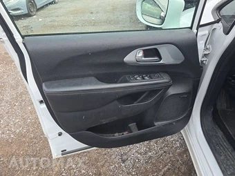 2019 Chrysler Pacifica Touring L Plus 121.6" WB – miniatura 9