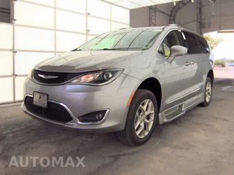 2019 Chrysler Pacifica Touring L Plus 121.6" WB - samochód z USA z aukcji Manheim, oferta Kup Teraz w AUTOMAX