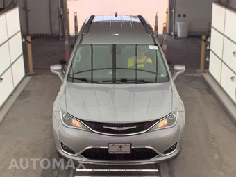 2019 Chrysler Pacifica Touring L Plus 121.6" WB - miniatura 2