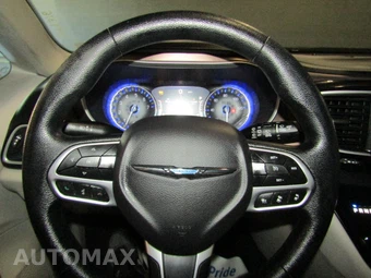 2019 Chrysler Pacifica Touring Plus 121.6" WB - miniatura 10