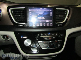 2019 Chrysler Pacifica Touring Plus 121.6" WB - miniatura 13
