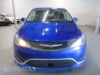 2019 Chrysler Pacifica Touring Plus 121.6" WB - miniatura 2