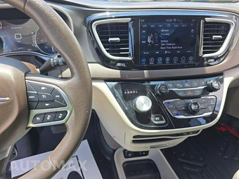 2019 Chrysler Pacifica Touring Plus 121.6" WB – miniatura 10