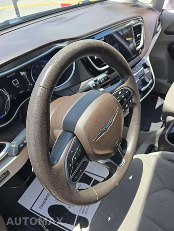 2019 Chrysler Pacifica Touring Plus 121.6" WB – miniatura 22
