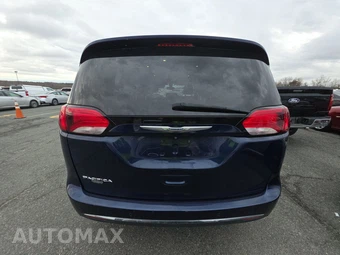 2019 Chrysler Pacifica Touring Plus 121.6" WB – miniatura 5