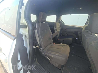 2019 Chrysler Pacifica Touring Plus 121.6" WB - miniatura 14