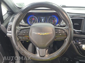 2019 Chrysler Pacifica Touring Plus 121.6" WB - miniatura 10