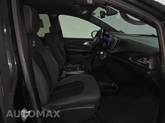 2019 Chrysler Pacifica Touring Plus 121.6" WB - miniatura 8