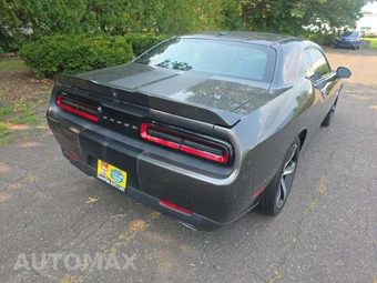 2019 Dodge Challenger R/T - miniatura 3