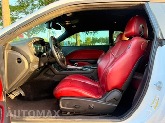 2019 Dodge Challenger SXT - miniatura 10