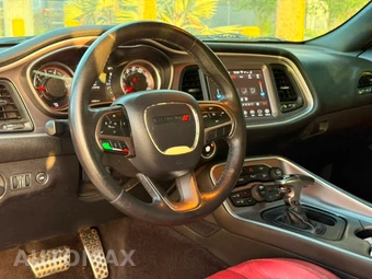2019 Dodge Challenger SXT - miniatura 14