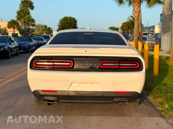 2019 Dodge Challenger SXT - miniatura 5