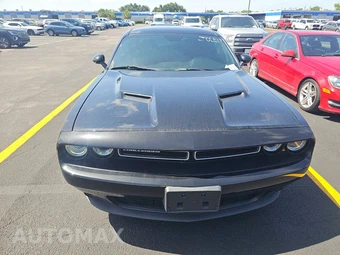 2019 Dodge Challenger SXT – miniatura 2