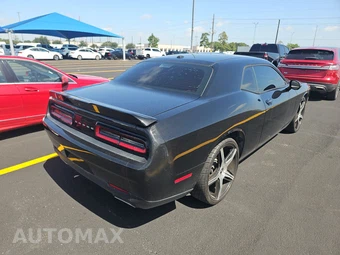 2019 Dodge Challenger SXT – miniatura 4