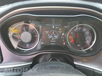 2019 Dodge Challenger SXT – miniatura 12
