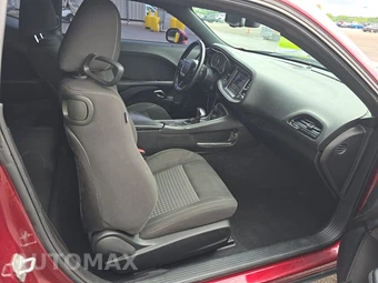 2019 Dodge Challenger SXT – miniatura 8