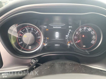 2019 Dodge Challenger SXT - miniatura 12