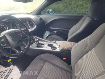 2019 Dodge Challenger SXT - miniatura 7