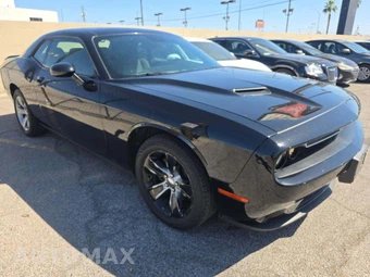 2019 Dodge Challenger SXT – miniatura 4