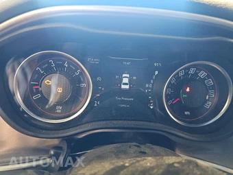 2019 Dodge Challenger SXT – miniatura 12