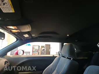 2019 Dodge Challenger SXT – miniatura 17
