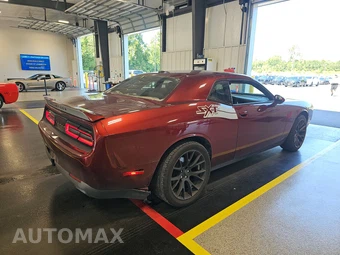2019 Dodge Challenger SXT – miniatura 4