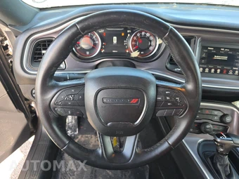 2019 Dodge Challenger SXT – miniatura 10