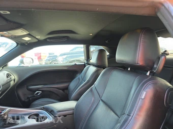 2019 Dodge Challenger SXT – miniatura 18