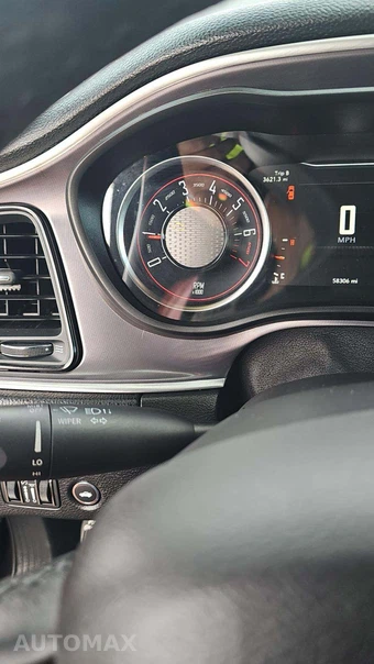 2019 Dodge Challenger SXT – miniatura 27