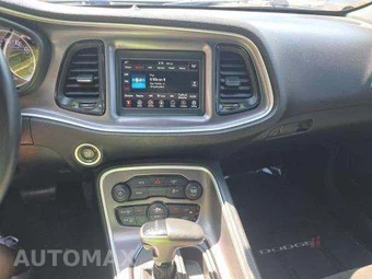 2019 Dodge Challenger SXT – miniatura 11