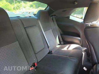 2019 Dodge Challenger SXT – miniatura 17