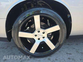 2019 Dodge Challenger SXT – miniatura 26