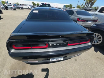 2019 Dodge Challenger SXT - miniatura 5