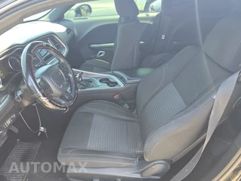 2019 Dodge Challenger SXT - miniatura 7